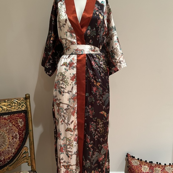 HAH PRINTED LONGLINE CAFTAN BILLOWY SILHOUETTE BUTTERFLY PRINT BELTED SIZE XS - Picture 11 of 15